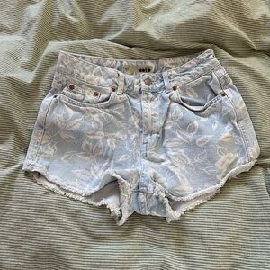 Retro Topshop light wash denim shorts